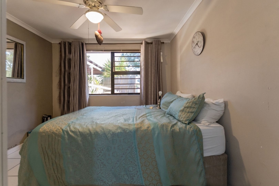 3 Bedroom Property for Sale in Middedorp Western Cape